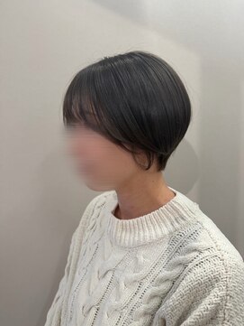 顔周りにこだわる「小顔」ショート