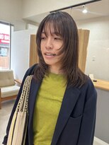 エン(en,)&nbsp;顔周りレイヤーミディアムハッシュカットブラウンベージュ