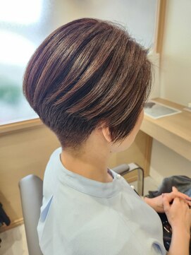ソレイユ ホワイト(SOLEIL white) ◇刈り上げショート◇