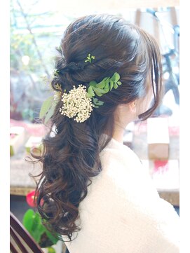 ベル(BELL) ウエディング髪型生花髪飾り　【BELL桜新町/用賀】