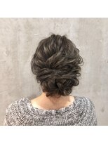 結婚式や二次会・人気のゆるいシニヨンStyle＊