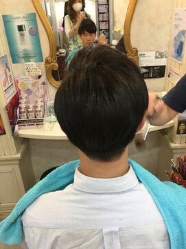 美容室 ティンカーベル ツーブロック