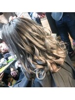 エーアイ 千石 巣鴨 白山店(Ai HAIR)&nbsp;グレーシルバー