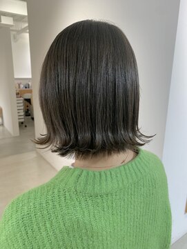 シーツー 三吉店(C2) グレージュカラー