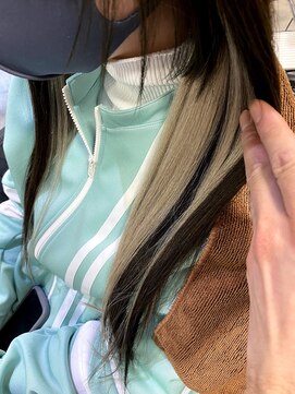 フツーロ 栄(FUTURO) 黒髪/カラー/ブラウンカラー/エクステ/プルエクステ