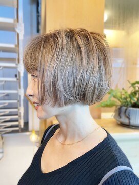 ビュートリアム 鎌倉小町(BEAUTRIUM) リップラインボブ　(beautrium鎌倉小町店　比嘉かなえ)