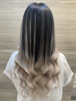 ラビス クローバー(Lovis clover) ブルーブラック×ホワイトベージュ