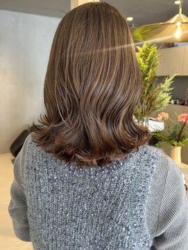 ロル 茅ヶ崎(l'or) 【l'or】くすみベージュ×くびれミディー(茅ヶ崎)