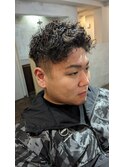ツーブロックフェード ツイストパーマ