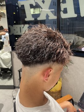 ネクストゼロ(NEXT zerO) アップバングショート