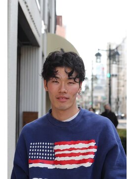 キングスマン トウキョウ(KINGSMAN TOKYO) パーマスタイル