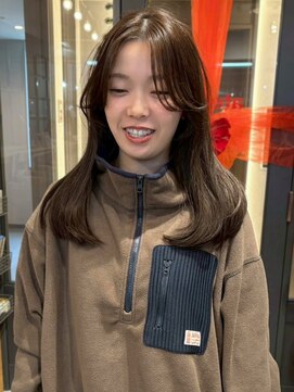 オリーブブラウン 艶髪 透明感カラー レイヤーカット 髪質改善