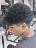 ジーニー 本厚木(Genie)&nbsp;サーフカール/刈り上げセンターパート/波巻きツイストスパイラル