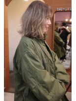 チャプター 問屋町(chapter)&nbsp;髪質改善ミルクティベージュ外はねボブケアブリーチダブルカラー