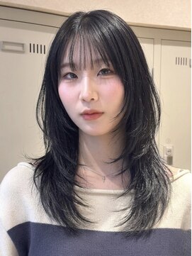 ジアン バイ ミルボン 西宮ガーデンズプラス(GIEN by milbon) ミディアムレイヤーカット暗髪顔まわりカット