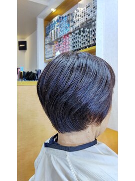 グラマラスヘアー マダムショート