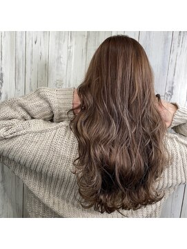 アンダーバーホワイト 南海難波店(_WHITE) 【_white+】ミルクティーベージュ×大人ロングスタイル