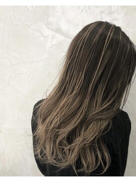 シエル(Ciel) 綺麗め大人のハイライトメッシュ