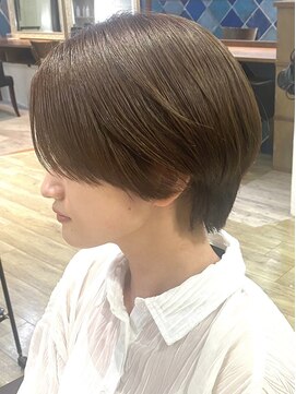 ロア 福岡天神本店(LORE) ダブルカラーミルクティーベージュカラーケアブリーチミニボブ