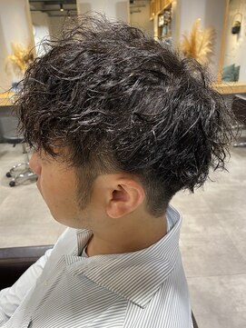 レオン(Re:ON) ツイストスパイラルパーマ