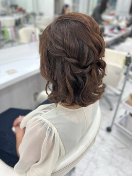 ヘアイズム ブランシュ(hair-ism BLanCHe) 【 BLANCHE 】ボブアレンジ