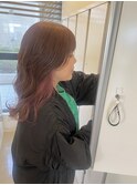 イヤリングカラー　ピンク×ピンクベージュ　セミロングヘア
