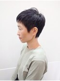 30代40代50代おすすめ　レイヤーしっかりベリーショート