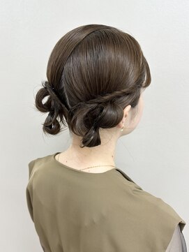 ソリン(Solin') 個性派ボブタイトツインアレンジ