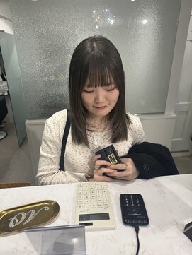 アオ(AO) 冬に映えるOlive Beige