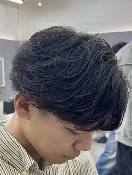 グロップ 町田(GLOP) ラフにキマる学生向けフェザーパーマ