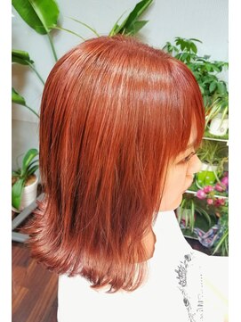 ラネージュ(La Neige) 外ハネ切りっぱなしボブ