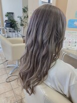 ベニ 仙台柳生店(BENI)&nbsp;濃いめミルクティーベージュ