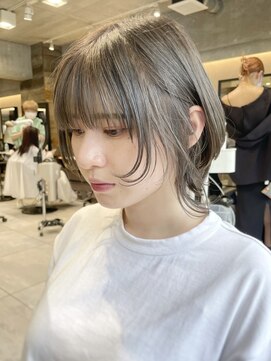 トルネード(TORNADO) ボブウルフ グレージュ ウルフボブ t526