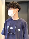 メンズ人気不動のNo. 1  パーマ男子で垢抜けヘアに