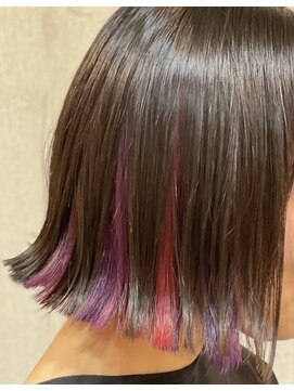 ルーシィヘアークラブ インナーカラー　パープル×レッド