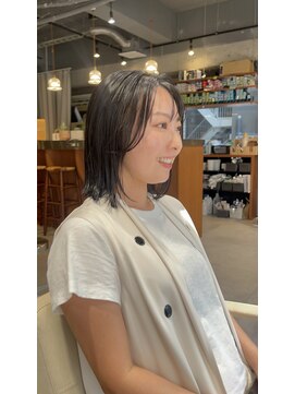 エッセ 大阪梅田茶屋町店(esse) ぱつっとボブシースルーバング