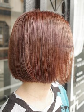 カムジーヘッドカミノウラ(COMEGHEAD KAMINOURA) ピンクベージュ丸みショートボブマッシュショートくびれショート