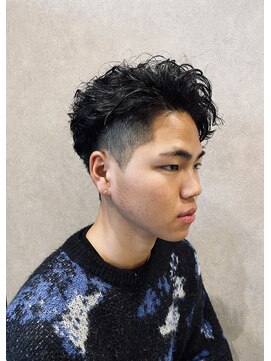 ニード(NEED) メンズ必見！七三パーマ☆