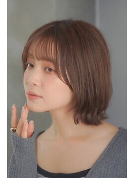 ワン 平塚(ONE009) オリーブベージュ/ウェットヘア /レイヤーカット /横浜