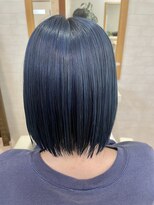 コレロ ヘアー(KORERO hair)&nbsp;ブルー×切りっぱなし