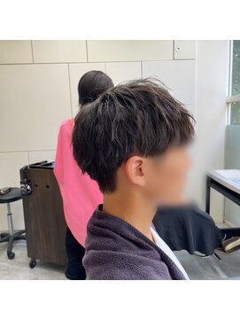 フイ 恵比寿(Hui) 刈り上げマッシュ