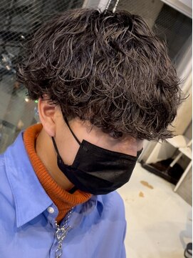 ツーダブルバイフィフス 西梅田店(WW.. by fifth) メンズパーマ波巻きパーマツイストスパイラルパーマツーブロック