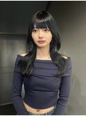 暗髪レイヤーカット