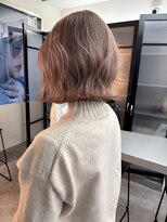 ラ キング(LA KING)&nbsp;ピンクベージュタッセルボブウルフネビージュショートカット