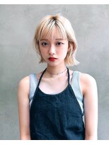 メーヴェ(Mowen) mowen 南堀江　ボブ×ホワイトベージュ