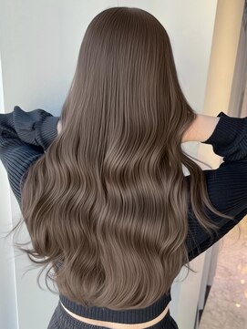 アマトウキョウスマートサロン(AMA TOKYO×Smart Salon) ヘーゼルベージュ　ブリーチなし　レイヤーカット　海外風