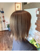 カフア(Kahua) 切りっぱなし風ミディアム