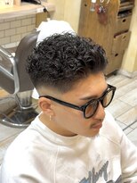 グルーマーズトウキョウ(GROOMER/S TOKYO)&nbsp;アーバンカール　宮城リョータ　オールバック　メンズパーマ