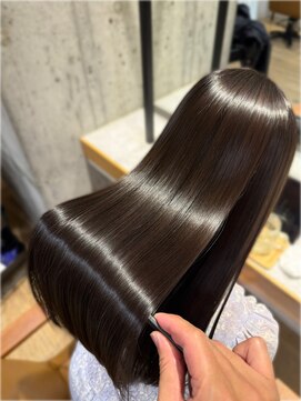 シルク バイ ルカ(SilQ by Luca) natural beige × ULTOWA