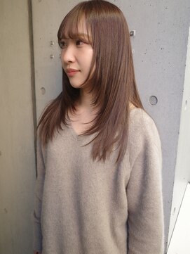 ユノ(juno) 透けバング×ナチュラルレイヤーロング